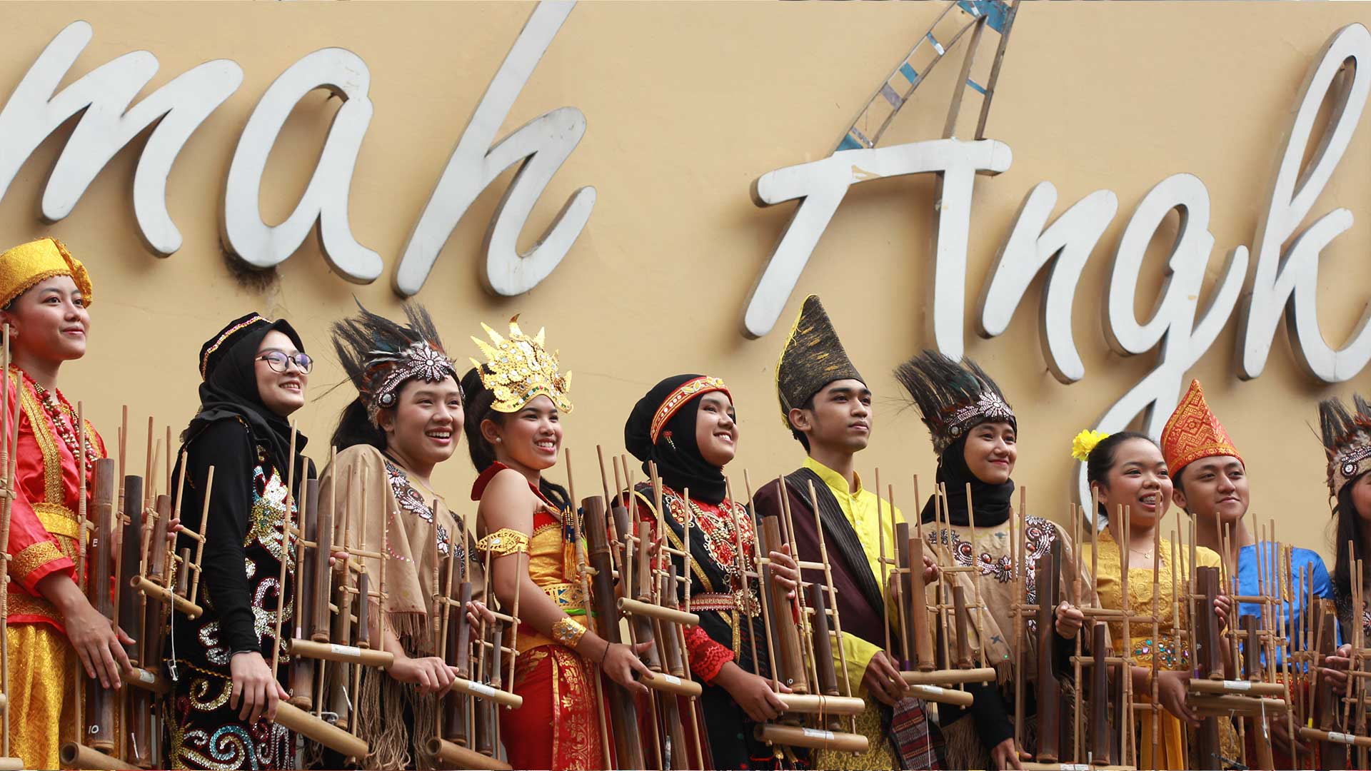 Workshop Angklung Mingguan di Rumah Angklung Bandung Picture