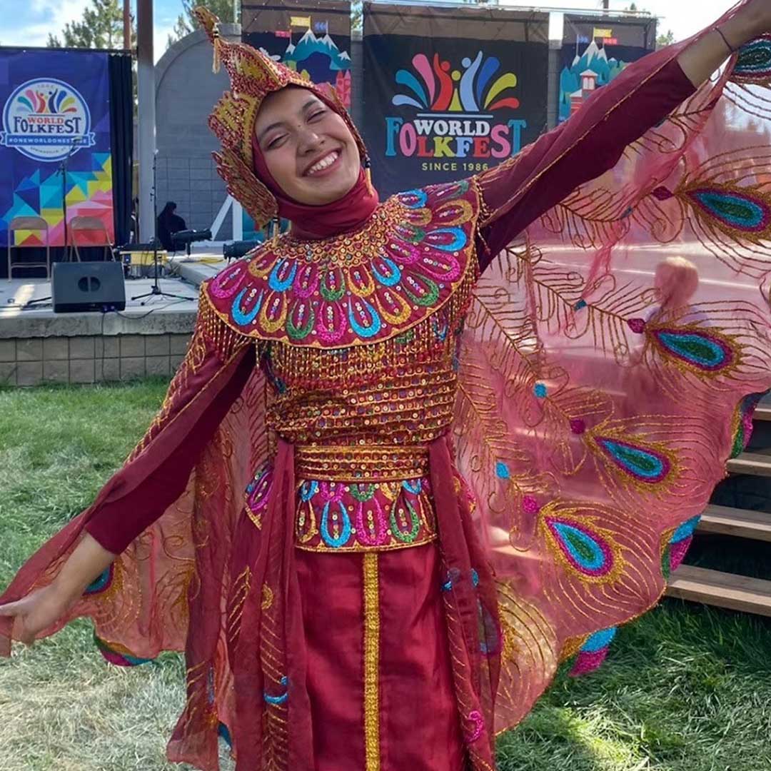 Penyewaan Kostum Baju Merak Picture