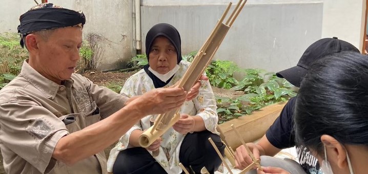 Workshop Angklung Centre 101 : Membuat, Menyetem, dan Memperbaiki Angklung