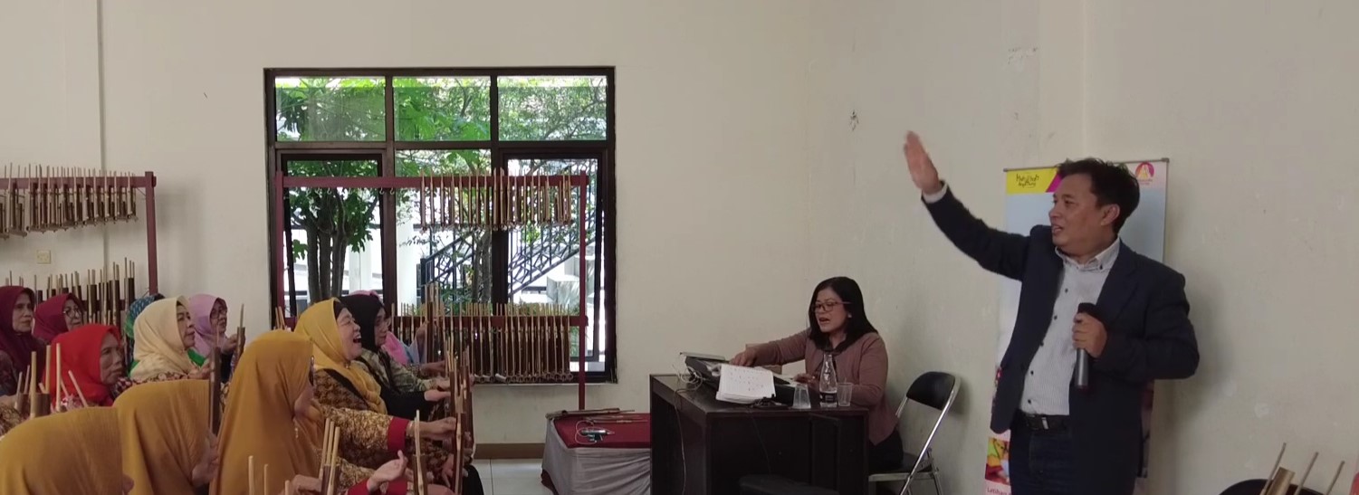 Workshop Angklung Centre 101 : Edutaining Interactive Angklung