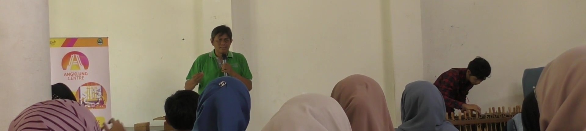 Workshop Angklung Centre 101 : Berinovasi dengan Angklung Toel