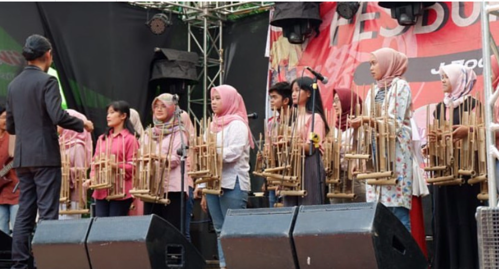 Angklung FIB UNPAD